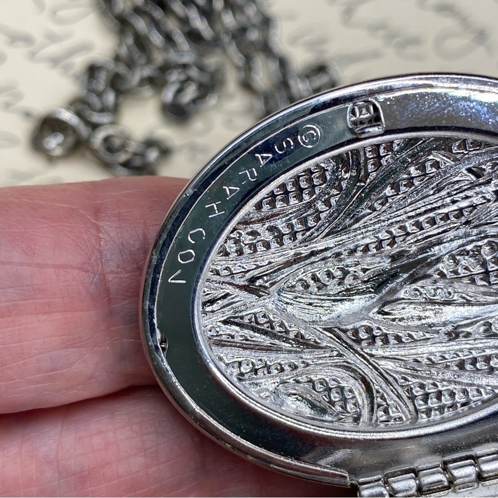 SARAH COVENTRY Silver Oval Pendant Locket Necklace - Picture 3 of 9
